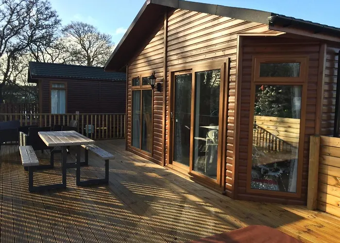 The Warwick Lodge